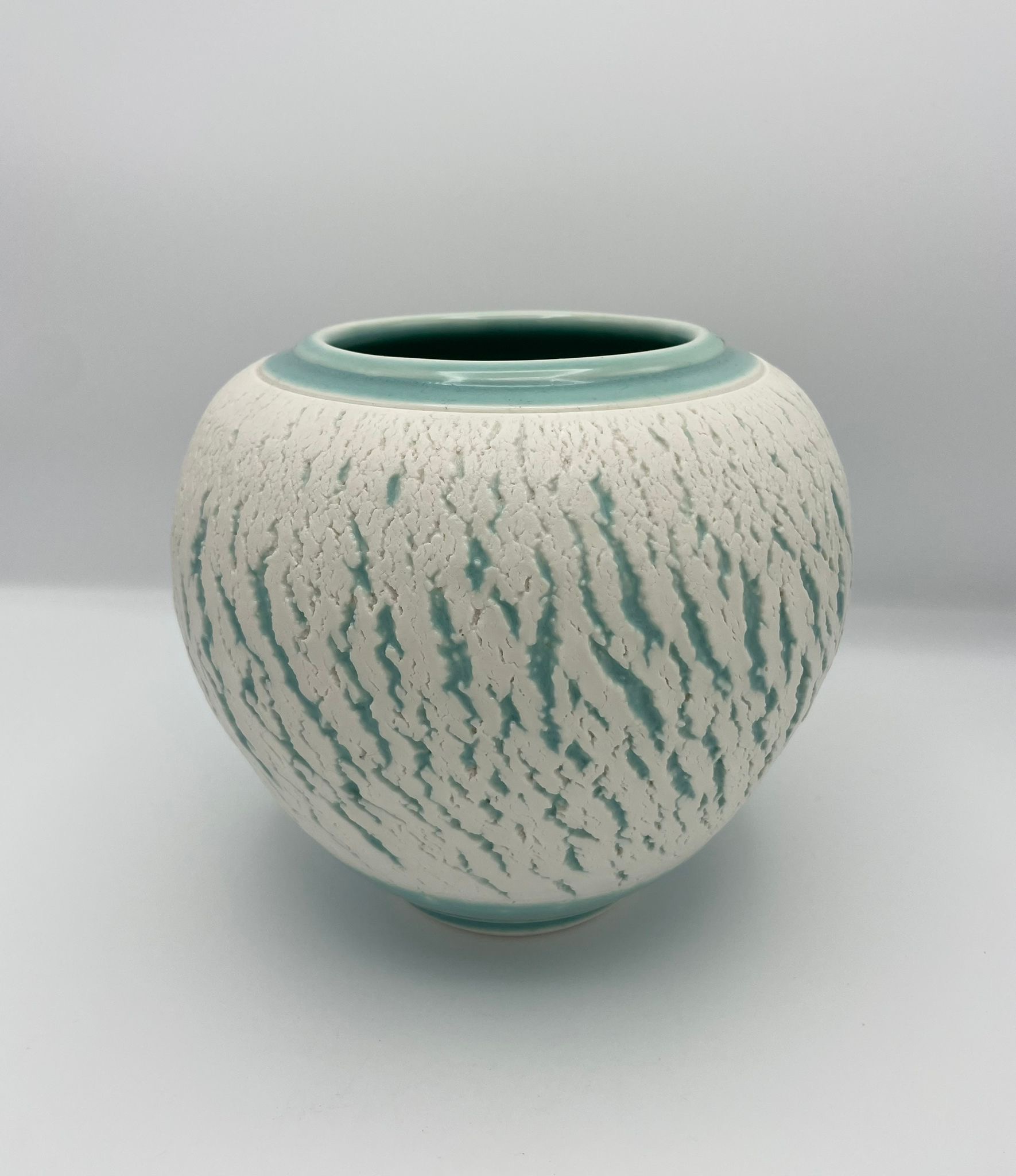 Hugh West - Crackle Pot with Open Neck (HW242)